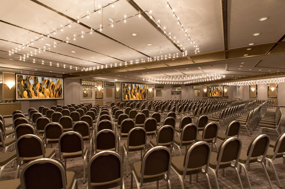 Renaissance Duesseldorf Hotel Bagian luar foto