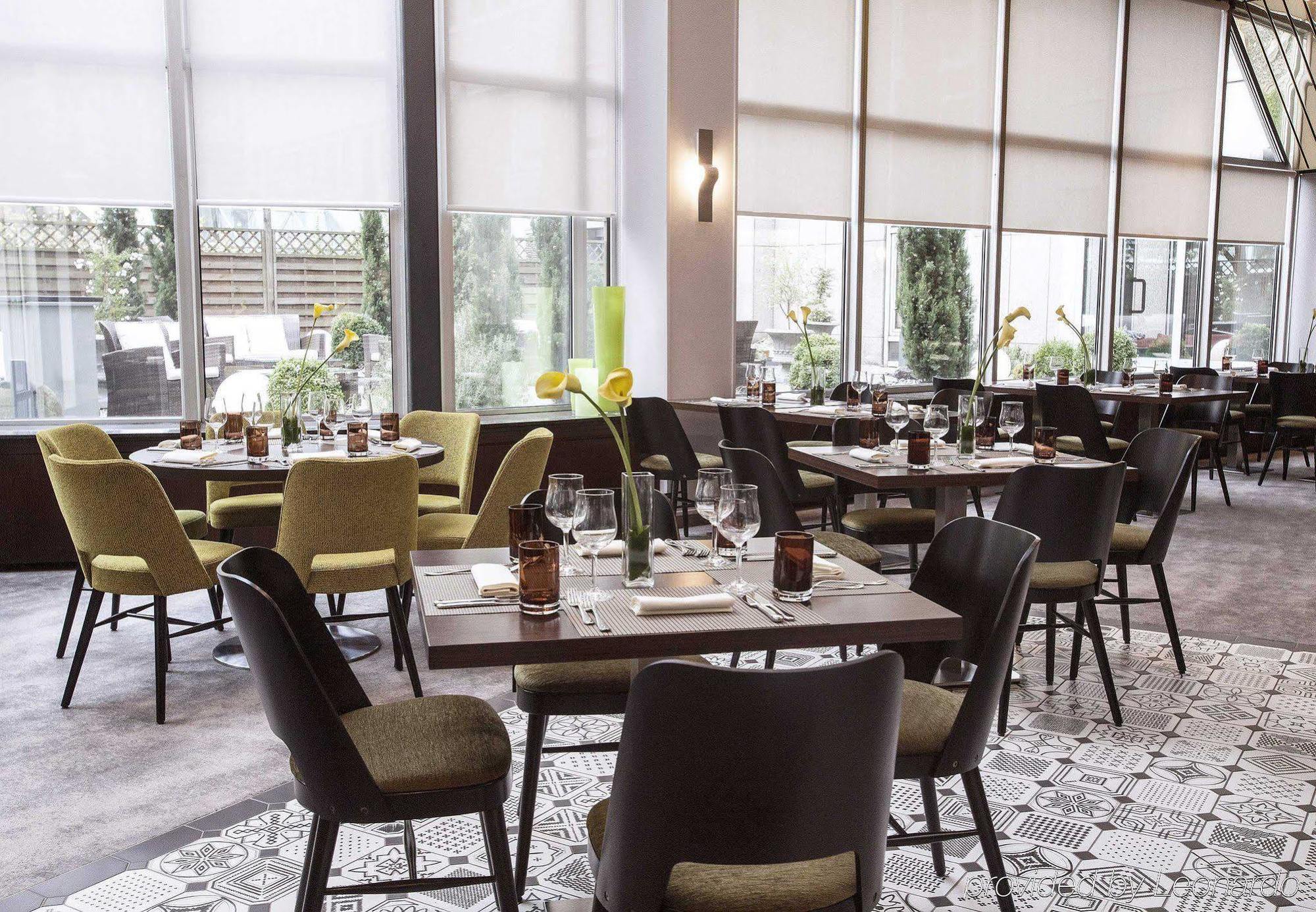 Renaissance Duesseldorf Hotel Bagian luar foto