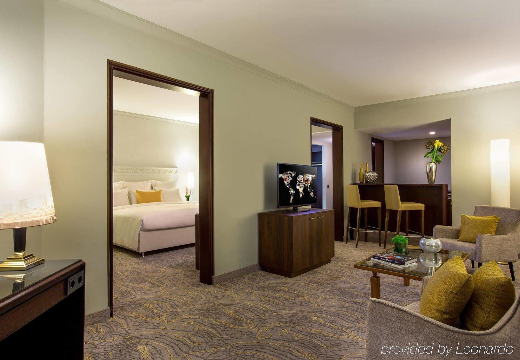 Renaissance Duesseldorf Hotel Bagian luar foto