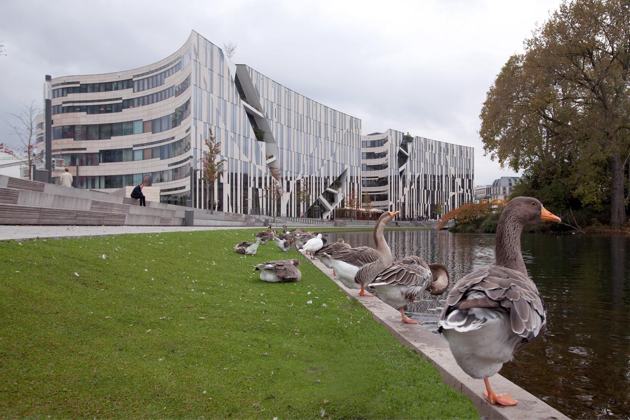 Renaissance Duesseldorf Hotel Bagian luar foto