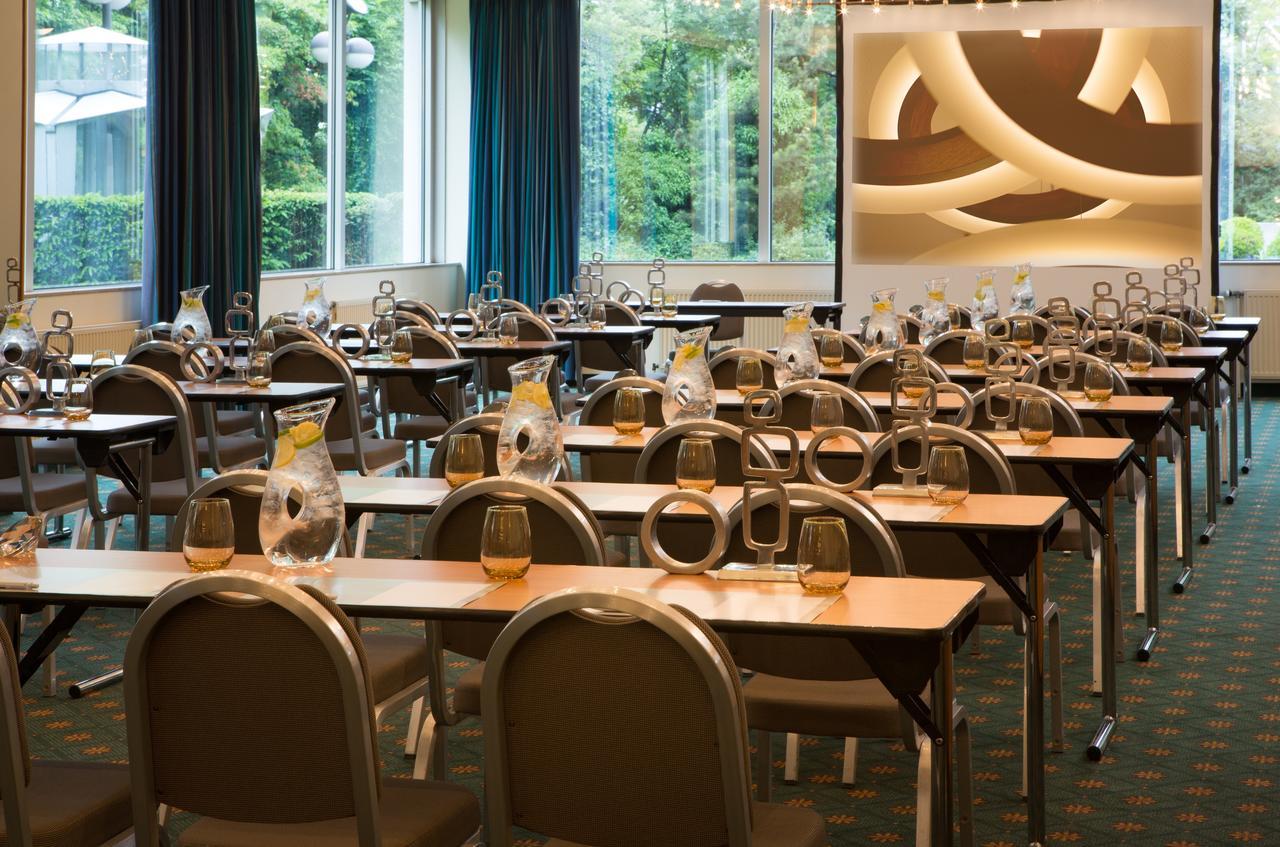 Renaissance Duesseldorf Hotel Bagian luar foto